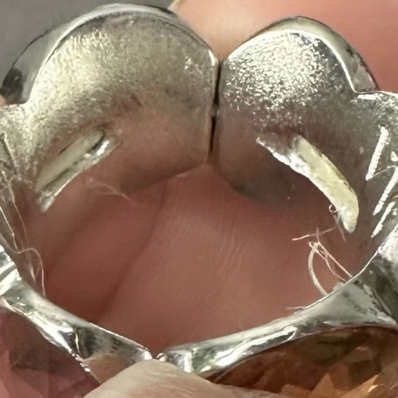 Absolutely Stunning RARE Vera Wang Silver toned Ring With Gemstones Signed Desc* - Picture 12 of 12
